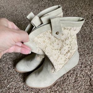 Women’s western boots